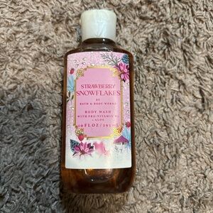Bath & Body Works Strawberry Snowflakes 3 item Bundle Set - Pink